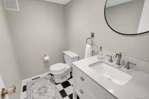 147 Sydney Ave, Malverne, NY 11565 - Photo 29