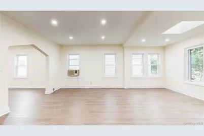 71-32 Loubet Street, Forest Hills, NY 11375 - Photo 3