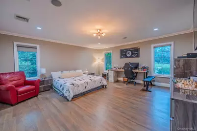 20 Astro Place, Dix Hills, NY 11746 - Photo 31
