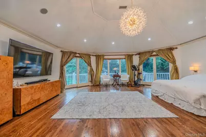 20 Astro Place, Dix Hills, NY 11746 - Photo 25