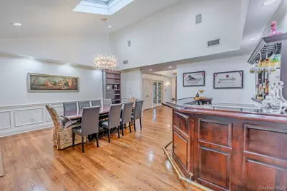 20 Astro Place, Dix Hills, NY 11746 - Photo 17