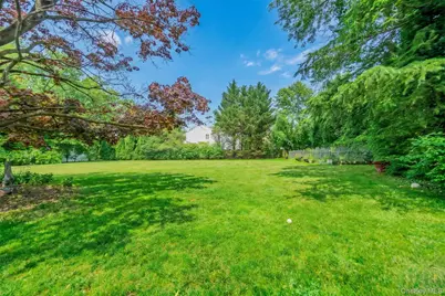 20 Astro Place, Dix Hills, NY 11746 - Photo 45