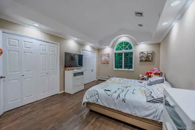 20 Astro Place, Dix Hills, NY 11746 - Photo 23