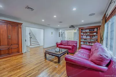 20 Astro Place, Dix Hills, NY 11746 - Photo 19