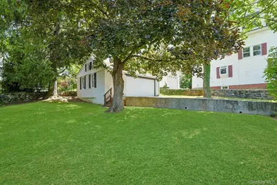 37 Orchard Street, Pleasantville, NY 10570 - Photo 25