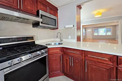 43-14 Marathon Parkway, Little Neck, NY 11363 - Photo 15