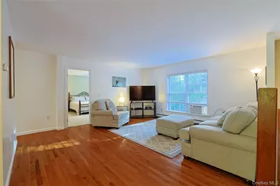 17 Cosmo Drive, Hopewell Junction, NY 12533 - Photo 3