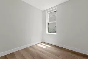910 E 226th St, Bronx, NY 10466 - Photo 13