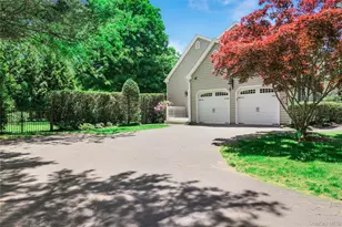 25 Esplanade Dr, Patchogue, NY 11772 - Photo 31