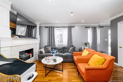 15-06 124th, College Point, NY 11356 - Photo 3