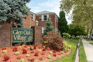 73-07 263 St, Glen Oaks, NY 11004 - Photo 3