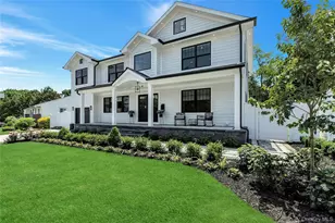 8 Allison Dr, Old Bethpage, NY 11804 - Photo 3