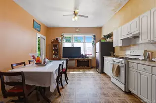 27 Soundview St, Port Chester, NY 10573 - Photo 13