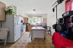 27 Soundview St, Port Chester, NY 10573 - Photo 17