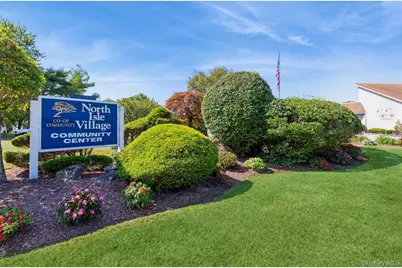 1 Aspen Court #1A, Coram, NY 11727 - Photo 11