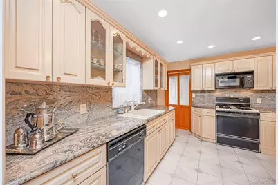 147-58 7th Avenue, Whitestone, NY 11357 - Photo 15
