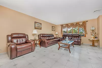 147-58 7th Avenue, Whitestone, NY 11357 - Photo 7