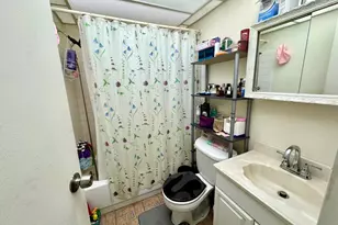18 Navajo Ct, Coram, NY 11727 - Photo 5