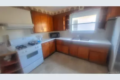 319 Mansion Street #2, Poughkeepsie, NY 12601 - Photo 5