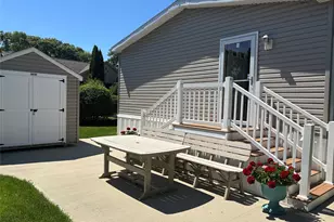 1661 Old Country, Riverhead, NY 11901 - Photo 31