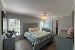 1661 Old Country, Riverhead, NY 11901 - Photo 23