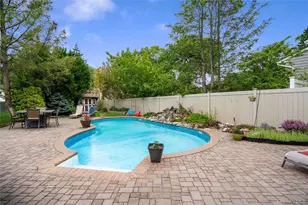 11 Edison Dr, South Huntington, NY 11746 - Photo 5