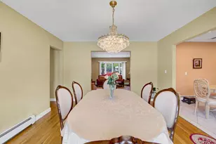 1662 Sherbourne Rd, Valley Stream, NY 11580 - Photo 11