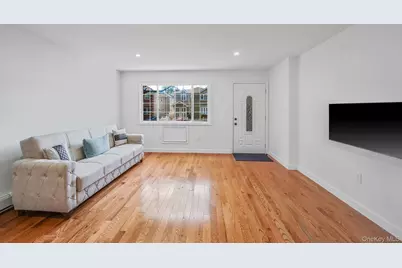 14225 250th Street, Rosedale, NY 11422 - Photo 9