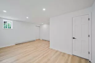 142-25 250th St, Rosedale, NY 11422 - Photo 31