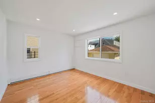 142-25 250th St, Rosedale, NY 11422 - Photo 19