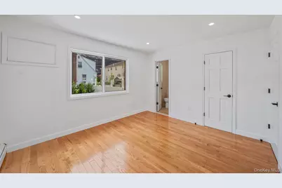 14225 250th Street, Rosedale, NY 11422 - Photo 21