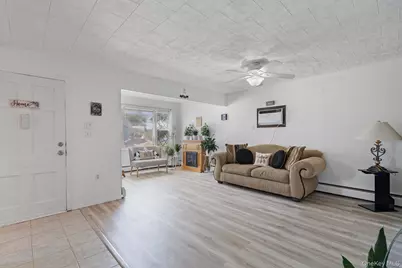 47 Forge Lane, Levittown, NY 11756 - Photo 9
