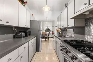 100 P Ave, Brooklyn, NY 11204 - Photo 9
