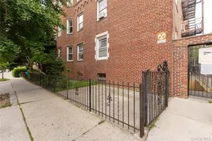 100 P Ave, Brooklyn, NY 11204 - Photo 21