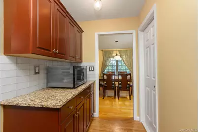 2211 Crompond Road, Yorktown Heights, NY 10598 - Photo 11