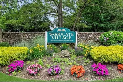 214 Springmeadow Drive #I, Holbrook, NY 11741 - Photo 19