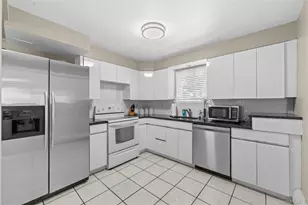 257 Cadman Ave, Babylon, NY 11702 - Photo 21