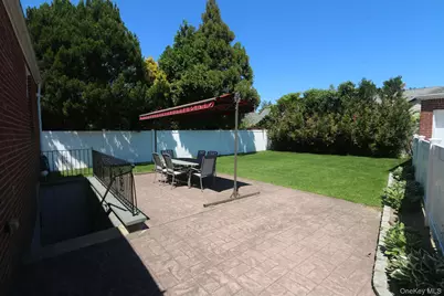 1054 Tulip Avenue, Franklin Square, NY 11010 - Photo 15