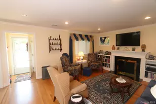 1054 Tulip Ave, Franklin Square, NY 11010 - Photo 7