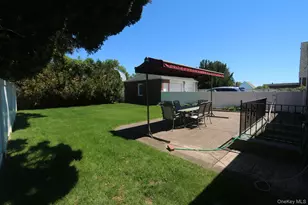 1054 Tulip Ave, Franklin Square, NY 11010 - Photo 17