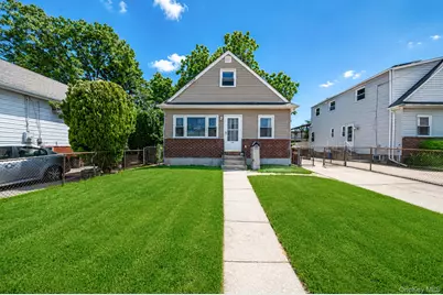 124 Washington Avenue, Valley Stream, NY 11580 - Photo 1