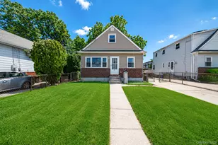 124 Washington Ave, Valley Stream, NY 11580 - Photo 1