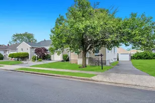573 Miller Ave, Freeport, NY 11520 - Photo 3