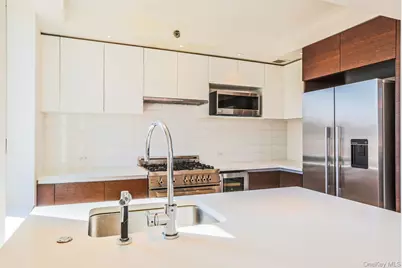 39-16 Prince Street #5A, Flushing, NY 11354 - Photo 5