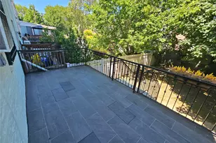 455 E 43rd St, Brooklyn, NY 11203 - Photo 33