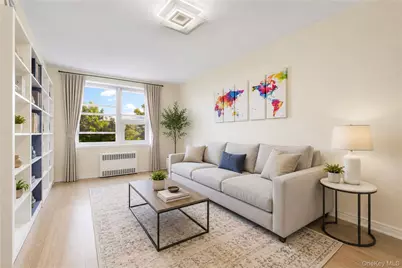 28-02 Parsons Boulevard #4E, Flushing, NY 11354 - Photo 1