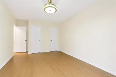 28-02 Parsons Boulevard #4E, Flushing, NY 11354 - Photo 13
