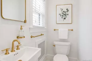 168 Latham Rd, Mineola, NY 11501 - Photo 5