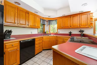 44 Eleanor Drive, Salt Point, NY 12578 - Photo 19