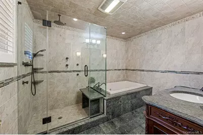 4 Point Crescent, Whitestone, NY 11357 - Photo 19